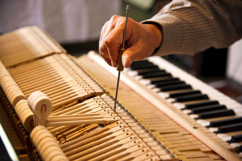 Piano tuner Naperville